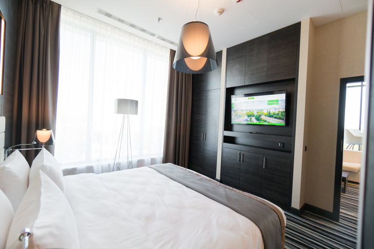 Bedroom 4, Holiday Inn DABROWA GORNICZA-KATOWICE by IHG, Dąbrowa Górnicza