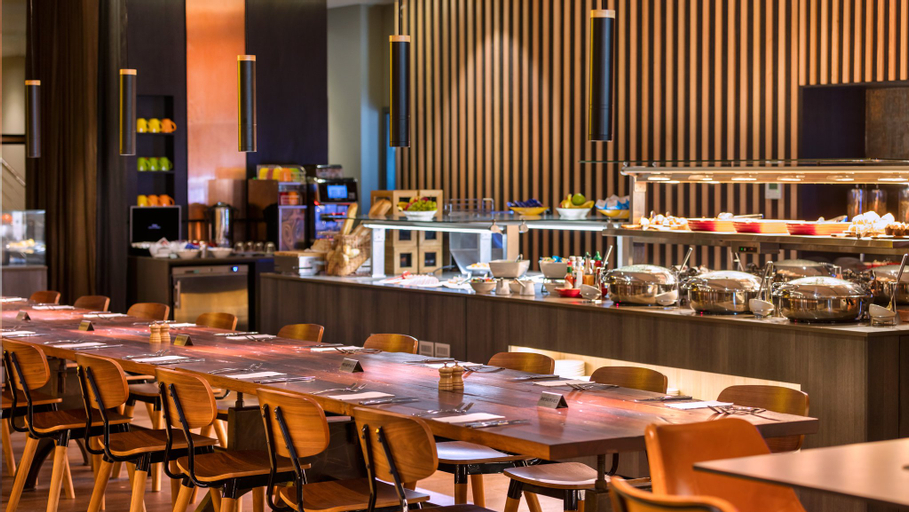Food & Drinks 5, Holiday Inn PERTH CITY CENTRE, Perth