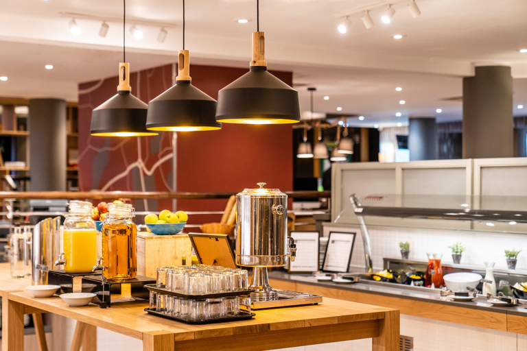 Food & Drinks 4, Holiday Inn HEMEL HEMPSTEAD M1, JCT. 8 by IHG, Hertfordshire