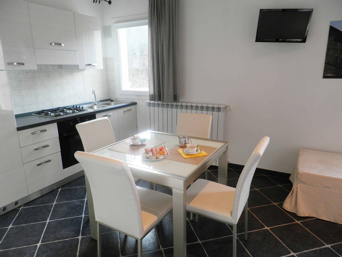 Dining Room 3