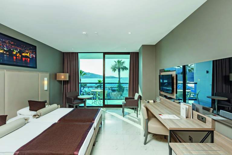 Bedroom 3, Delta Hotels by Marriott Bodrum - All inclusive, Bodrum
