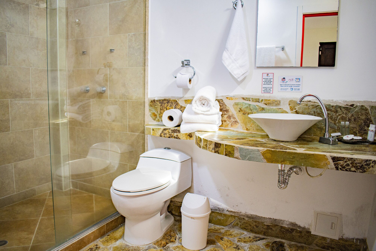 Bathroom 4, Hotel Campestre Café Café, Montenegro