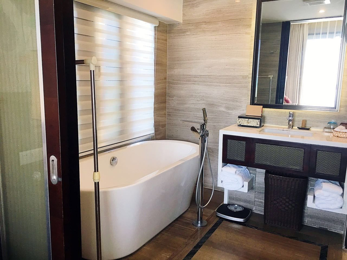 Bathroom 4, The Oriental Hotel Jiayu Wuxi, Wuxi