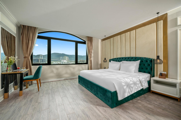 Bedroom 13