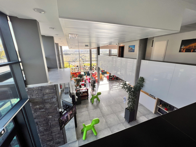 Public Area 29