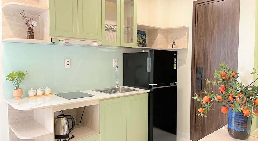 Kitchen 3, HongHome Nguyen Cu Trinh, Quận 1