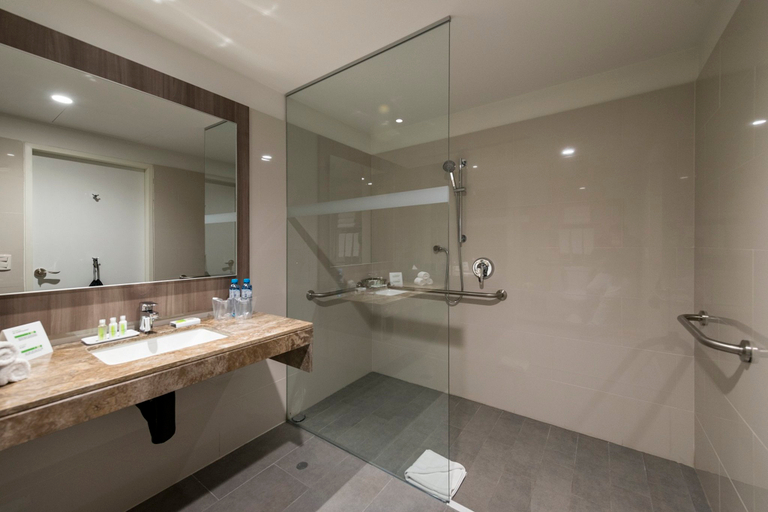 Bathroom 5, Holiday Inn LIMA AIRPORT by IHG, Callao