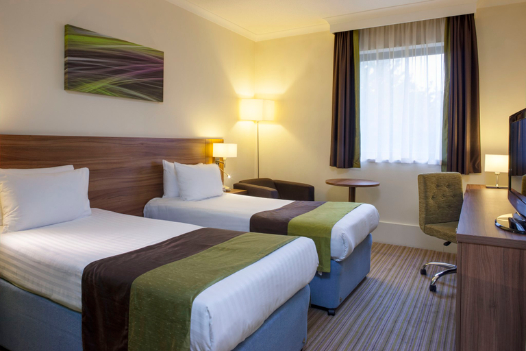 Bedroom 4, Holiday Inn LEAMINGTON SPA - WARWICK by IHG, Warwickshire