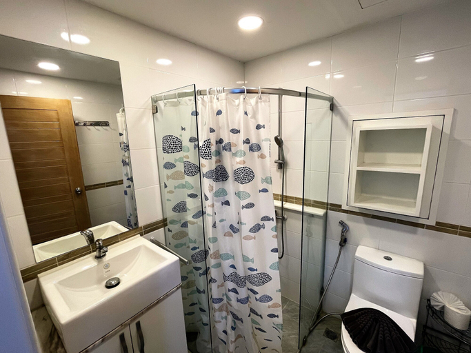 Bathroom 4, Apartment with jacuzzi - Patong Tower by Lofty, Pulau Phuket