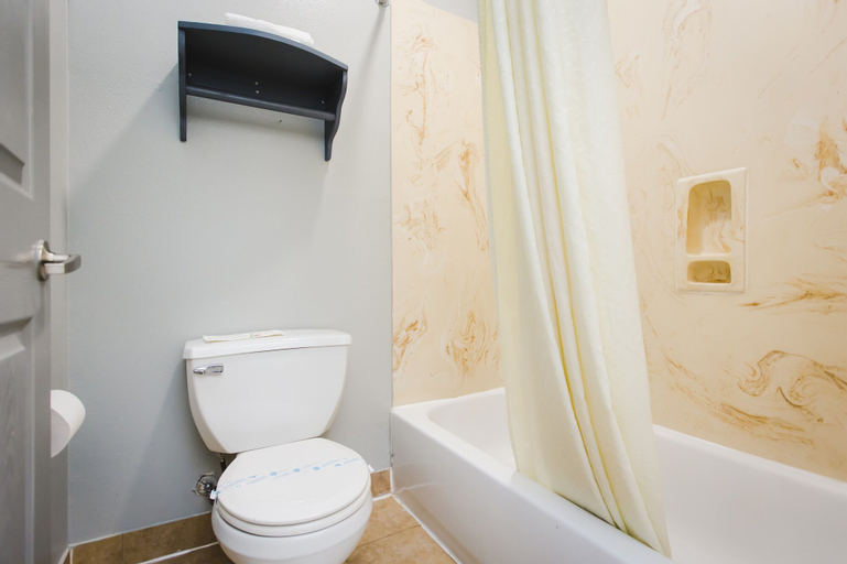 Bathroom 3
