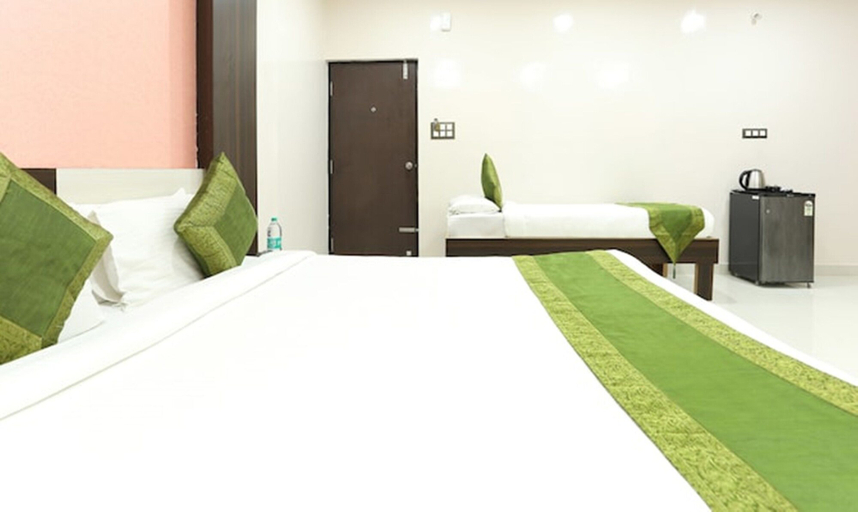 Bedroom 2, Hotel Habitat Comforts, Bangalore
