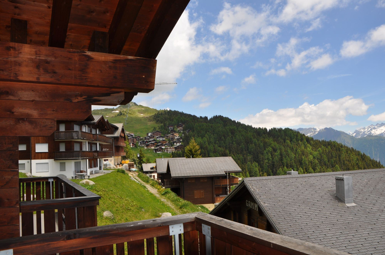 Exterior & Views 2, Ambiente B21, Raron
