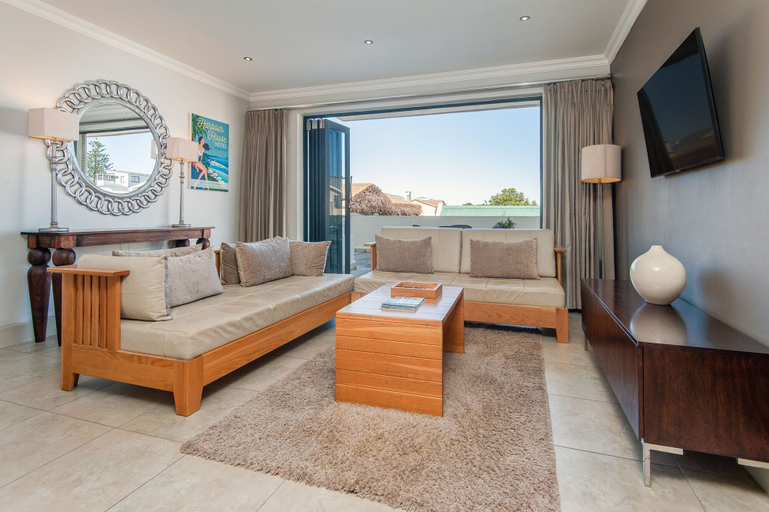 Others 5, Harbour Square Hotel, Overberg