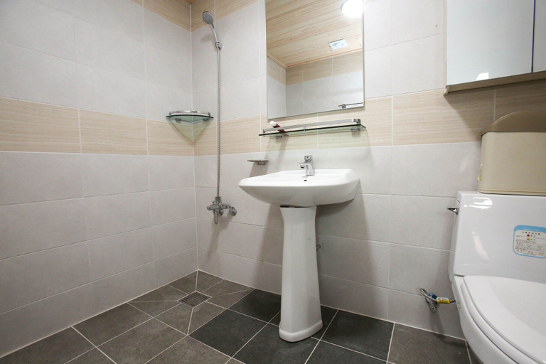 Bathroom 4, Daedunsan Four Seasons Pension, Geumsan
