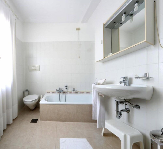 Bathroom, Albergo Volpara, Vicenza