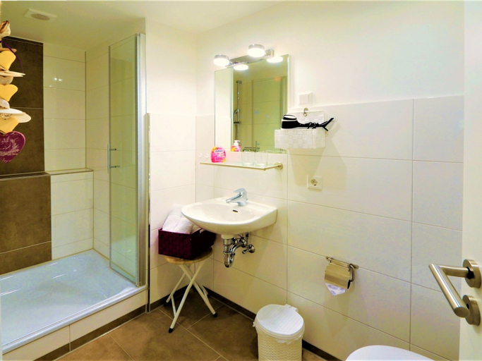 Bathroom 3, Apartment Near the ski Area in Elpe, Hochsauerlandkreis