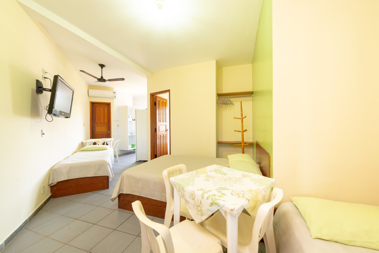 Bedroom 4, Chalés Four Seasons, Ubatuba