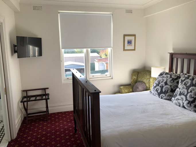 Bedroom 3, Corner Hotel Alexandra, Murrindindi - East
