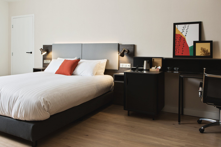 Bedroom 5, Holiday Inn TOULON - CITY CENTRE by IHG, Var