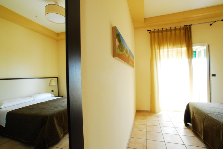 Bedroom 3, Cala Saracena Resort, Lecce