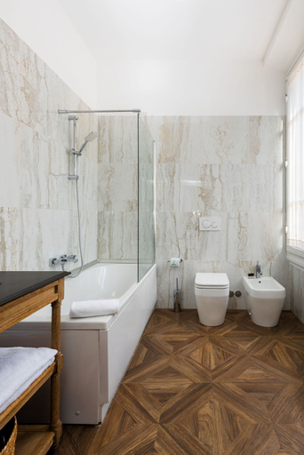 Bathroom 5, RFC Repubblica Florence Core B&B, Florence
