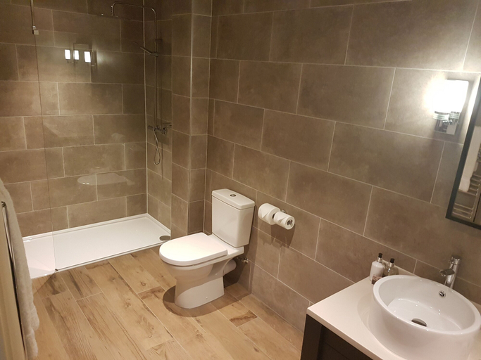Bathroom 3, The Partridge, Warrington