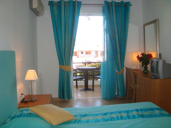 Bedroom 5, Skala Hotel, South Aegean
