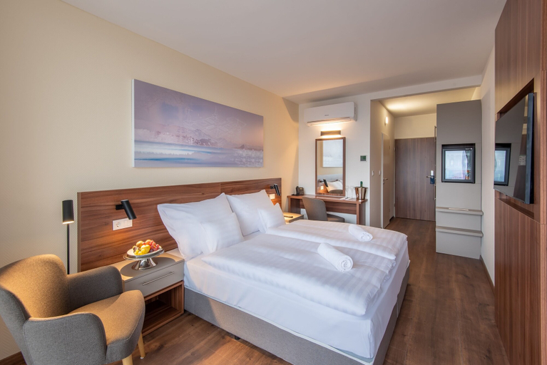 Bedroom 3, Hunguest Hotel Panorama, Hévíz/Keszthely