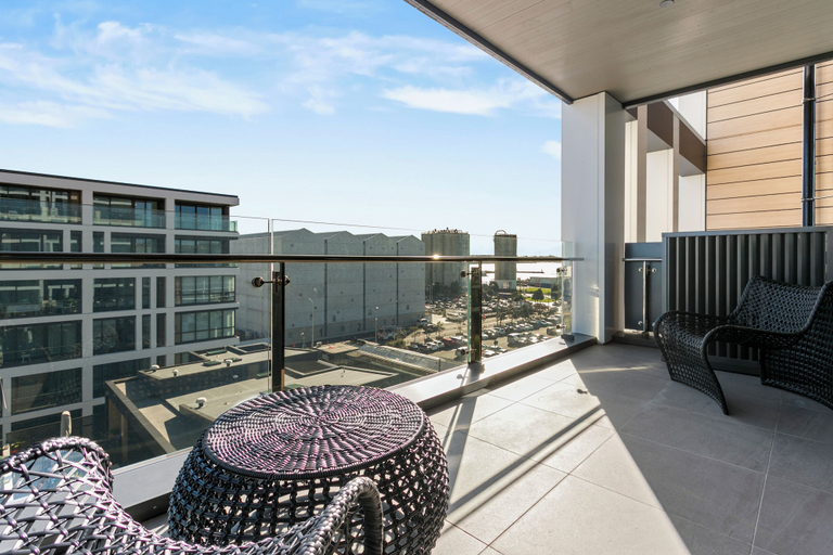 Others 4, Sunny and Spacious in Wynyard Quarter, Waitakere