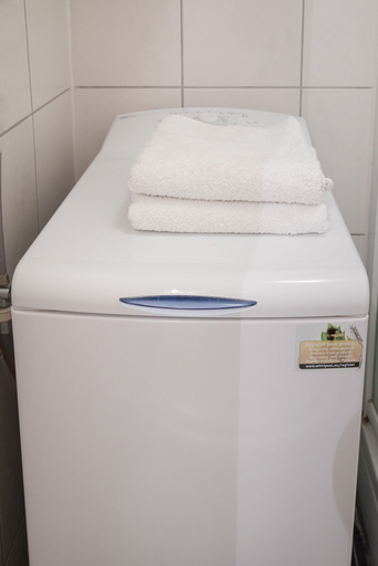 Bathroom 2, Modern Apartment few Steps From Main Square!, Zagreb