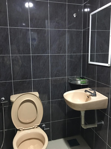 Bathroom 3