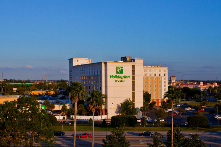 Holiday Inn & Suites ACROSS FROM UNIVERSAL ORLANDO, Orange