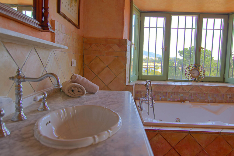 Bathroom 4, Villa Patrizia, Málaga