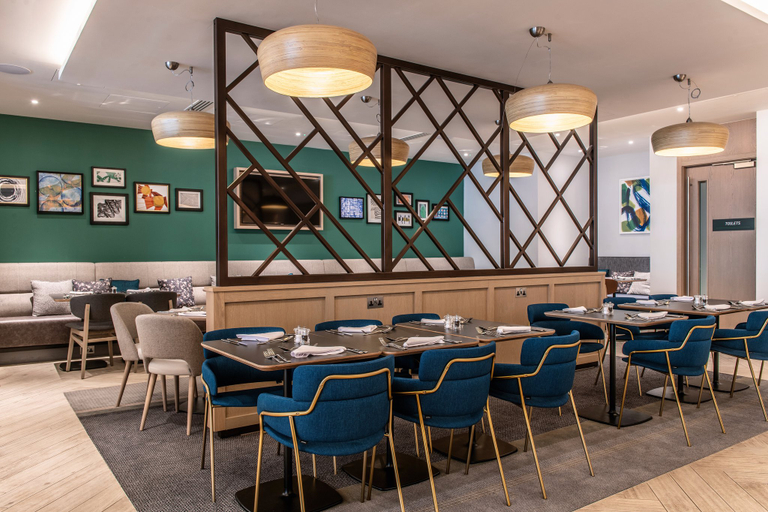 Food & Drinks 5, Holiday Inn LONDON - SHEPPERTON by IHG, Surrey