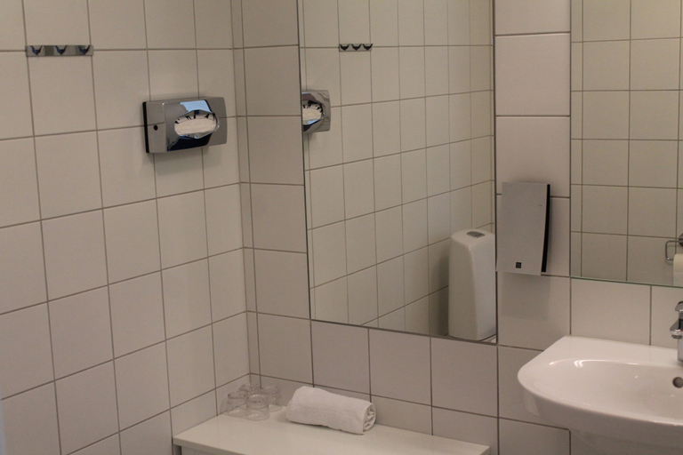 Bathroom 3, Hotel Præstekilde, Vordingborg