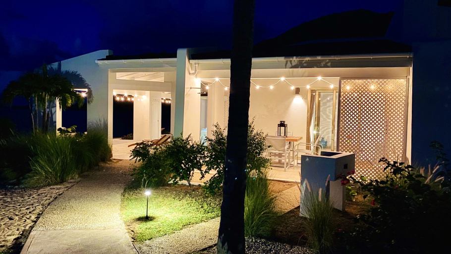 Exterior & Views 2, Mango Bay Resort