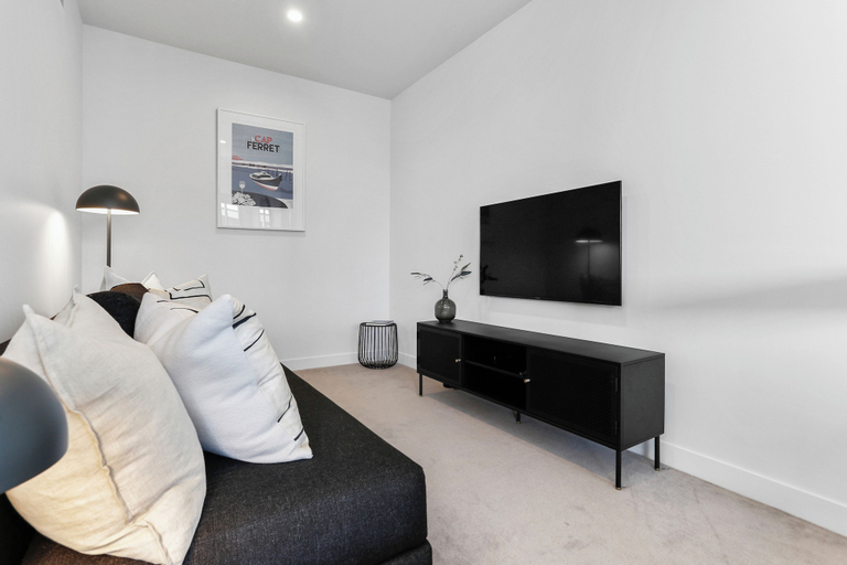 Bedroom 3, Sunny and Spacious in Wynyard Quarter, Waitakere