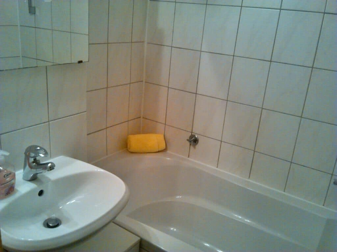 Bathroom 5, Sultanias Melanchthon, Nürnberg