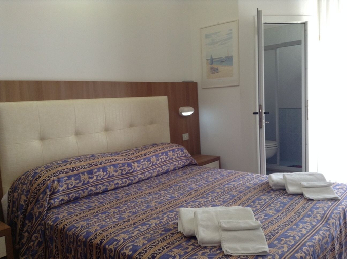 Bedroom 3, Hotel Saponi, Rimini