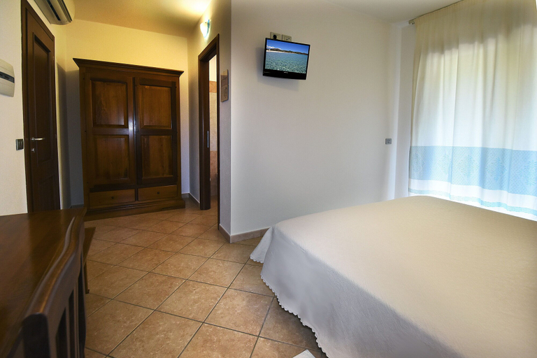 Bedroom 3, Il Girasole Hotel, Cagliari