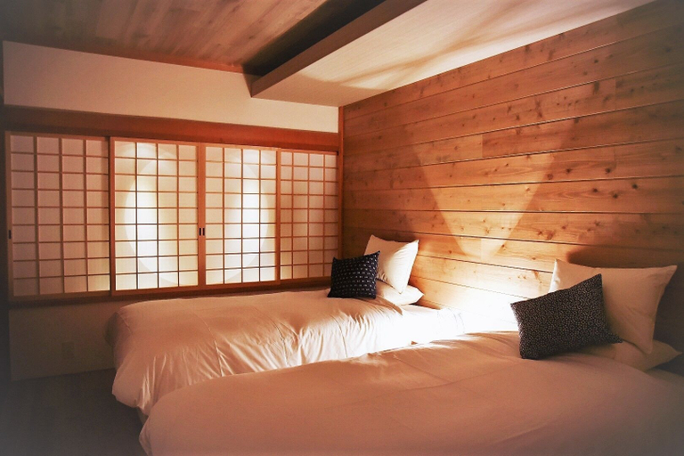Bedroom 4, Chika Miyabi, Kyoto