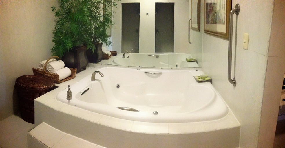 Bathroom 3, Holiday Inn REYNOSA ZONA DORADA by IHG, Reynosa
