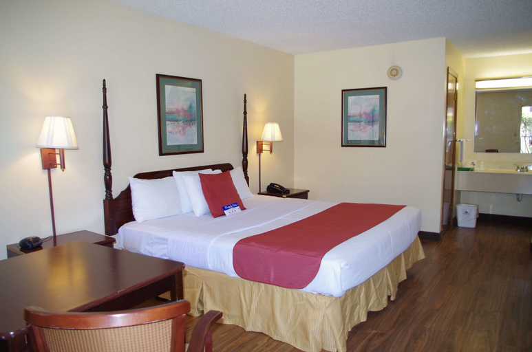 Bedroom 5, Americas Best Value Inn Malvern, Hot Spring