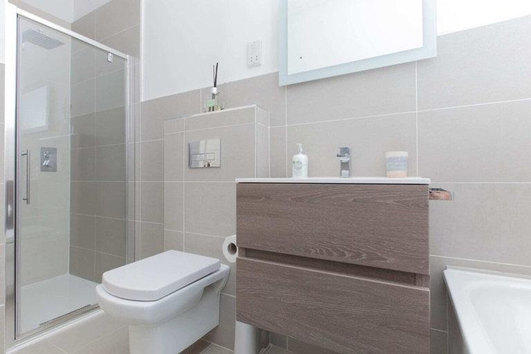 Bathroom 3, Beautifully Modernised New Town Home, Edinburgh