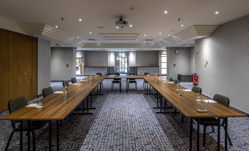 Business Facilities 4, Holiday Inn GENT - EXPO by IHG, Oost-Vlaanderen
