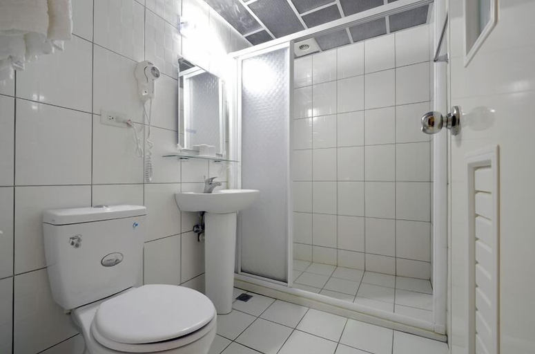 Bathroom, CU Taichung Inn, Taichung