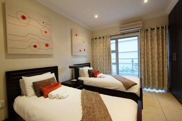 Bedroom 2, Ocean View Penthouse, iLembe