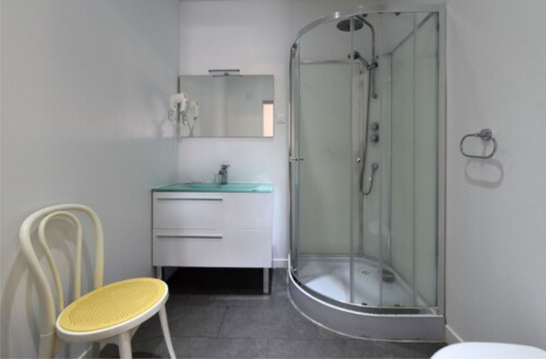 Bathroom 4, Hôtel Idéal, Corse-du-Sud
