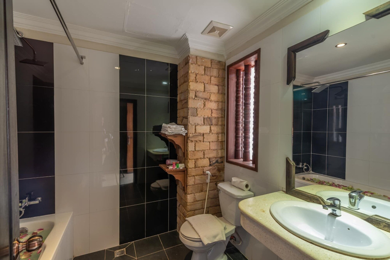 Bathroom 3, Kings Luxury Hotel, Siem Reap