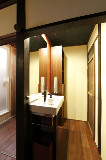 Bathroom 4, Kamiza-an Kamanza-tei, Kyoto